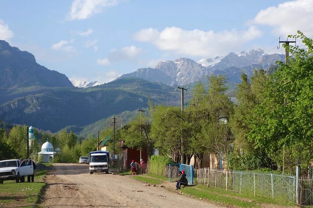 Село Аркыт Киргизия. Аркит Киргизия. Село Аркит Киргизия. Город Аркит.