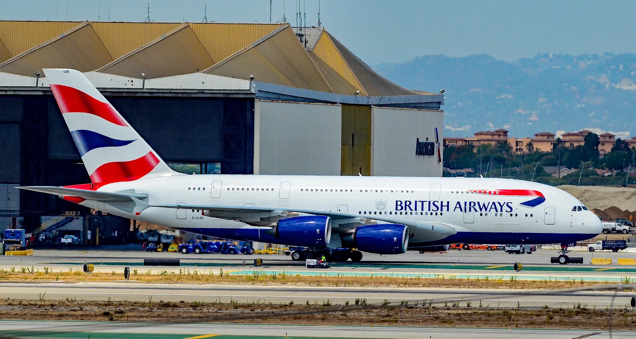 British airways flight. Airbus a380 british airways. british airways 1982. рейс 9 british airways. рейс 009 british airways джакартский инцидент.