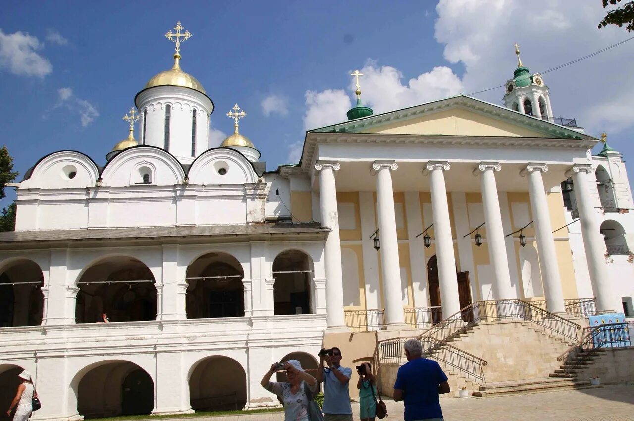 Ярославль экскурсионный. Экскурсия по Ярославлю. Ярославль экскурсии. Ярославль прогулка. Ярославль экскурсия для школьников.