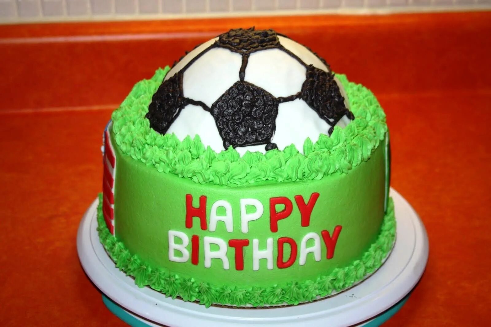 Открытка с днем рождения футбол. Торт для мальчика. Торт футбольный для мальчика 8 лет. Торты футбольные для мальчиков на день рождения. Торт футбольный для мальчика 9 лет.