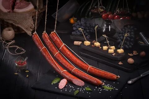 Колбаса деликатес