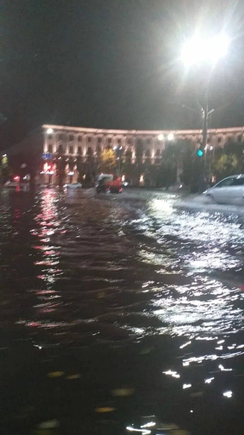 Толстой погода после мокрого. Жесткий ливень. Воронежская Венеция. Ливень в Краснообске. Страшный ливень в Воронеже.