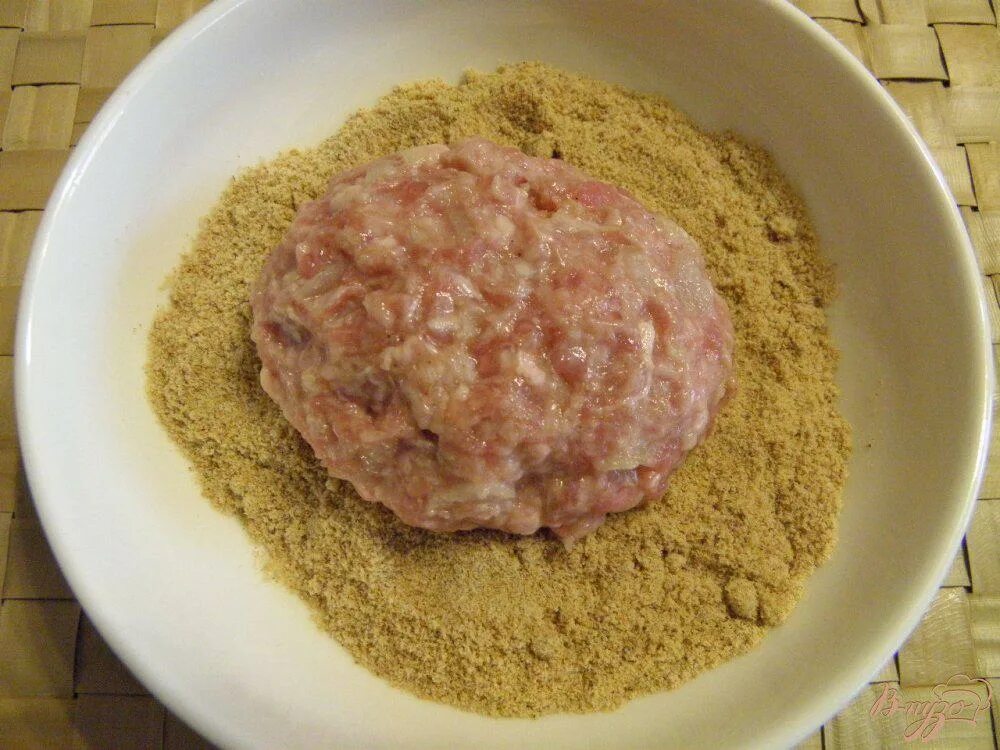 Как приготовить фарш для котлет. Мясо для котлет. фарш котлетный. свиной фарш для котлет. ингредиенты для котлет из фарша.