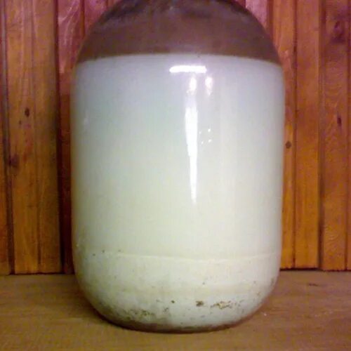 очистка самогона молоком. как отличить настоящее молоко от подделки. очистка молоком после первой. молоко очищает самогон от сивушных. очистка самогона молоком.