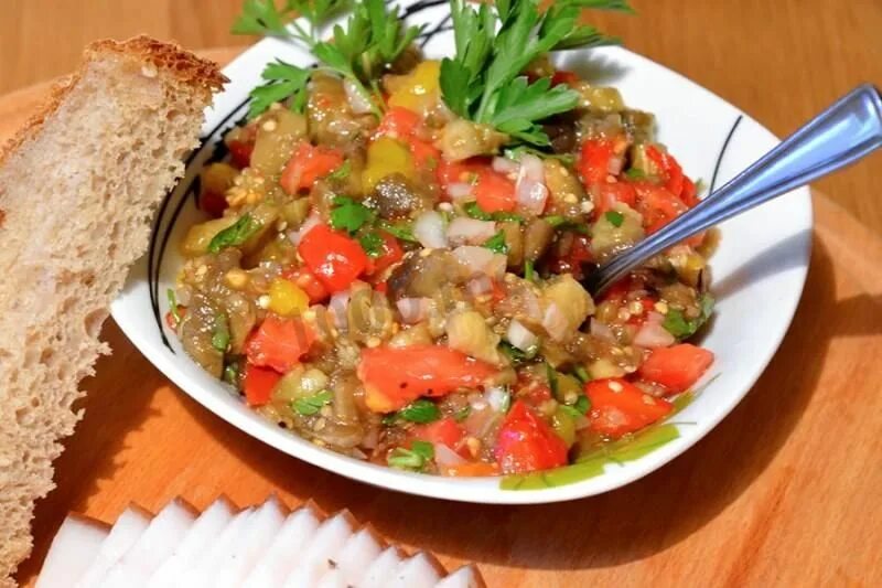 Сырая икра из баклажанов рецепт