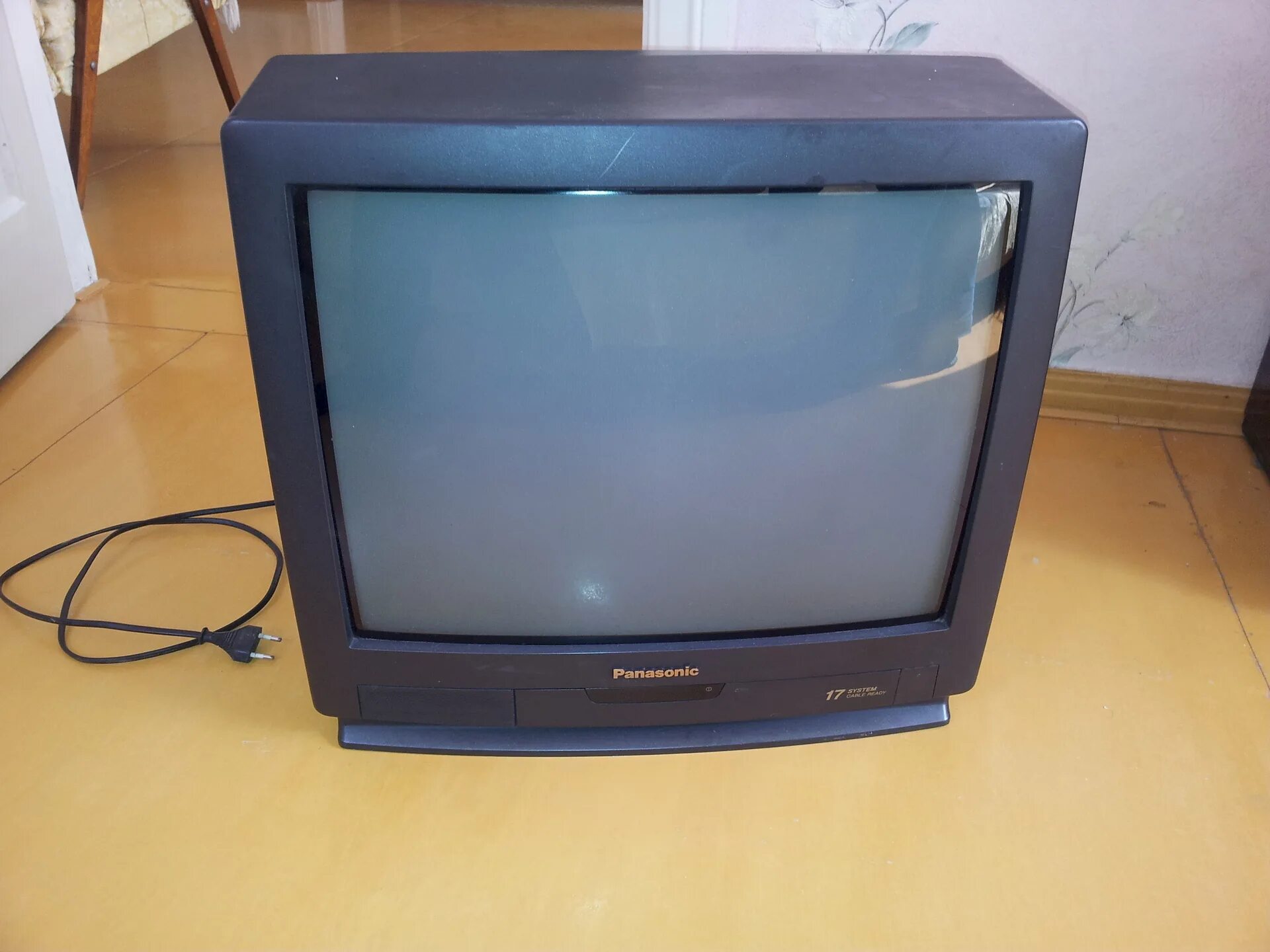 Панасоник телевизор 2000г. Телевизор Panasonic 1996. Телевизор Panasonic Gaoo 70. Телевизор Panasonic TX 21pm50r.