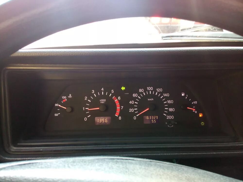 Приборка 2114 в 2107. Приборная панель от ваз 2114 на ваз 2107. Приборная панель 2114 в 2107. Приборка от ваз 2114 на ваз 2107. Щиток ваз 2114 на ваз 2107.