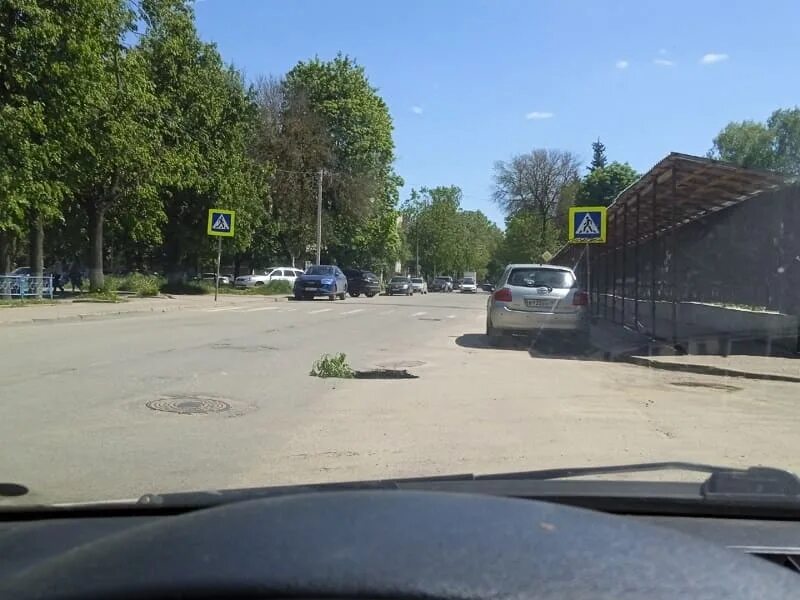 Чаплина 1. Демьяна бедного 98 тюмень. Чаплина 1. Поликлиника 1 смоленск. Больница на чаплина смоленск.
