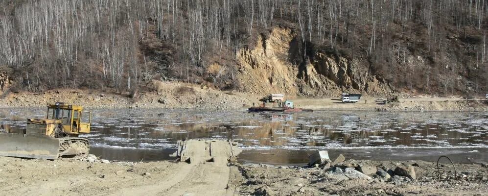 Поселок Перевоз Бодайбинского района. Перевоз Гилюй Амурская область. Поселок Перевоз Иркутская область. Поселок горный Амурская область.