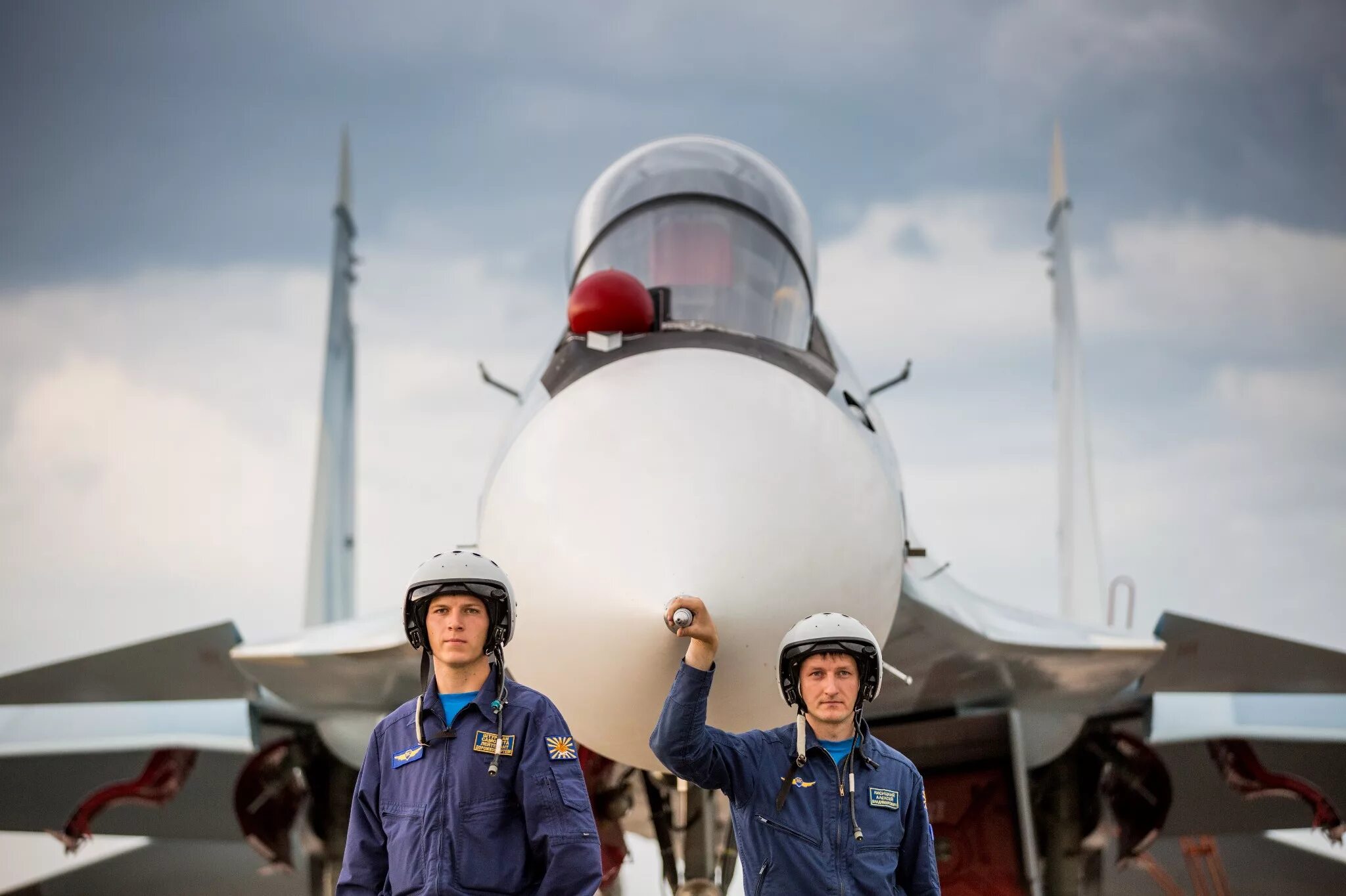 Экипаж а 50 сколько. Пилот ил 76. Экипаж а 50 сколько. Мария уваровская пилот аэробус а320. Шаттл челленджер 1986.