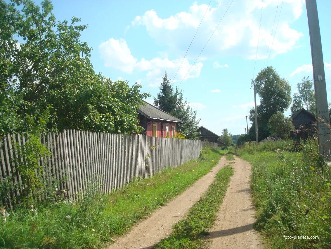 Великий новгород хвойная. Деревня Остахново Хвойнинский район. Макарьино Тихвинский район. Деревня Макарьино. Хвойнинский район дер.Макарьино Новгородской области.