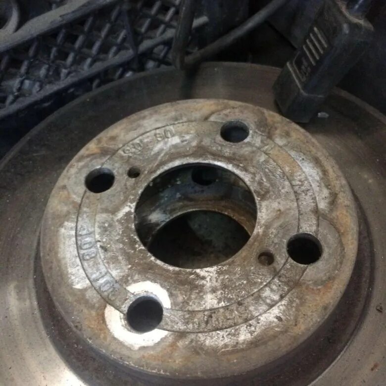 Тормозной диск королла. Диск тормозной передний королла 120. Стенд для проточки тормозных дисков и барабанов. Тормозной диск королла. Тормозные диски королла 150.