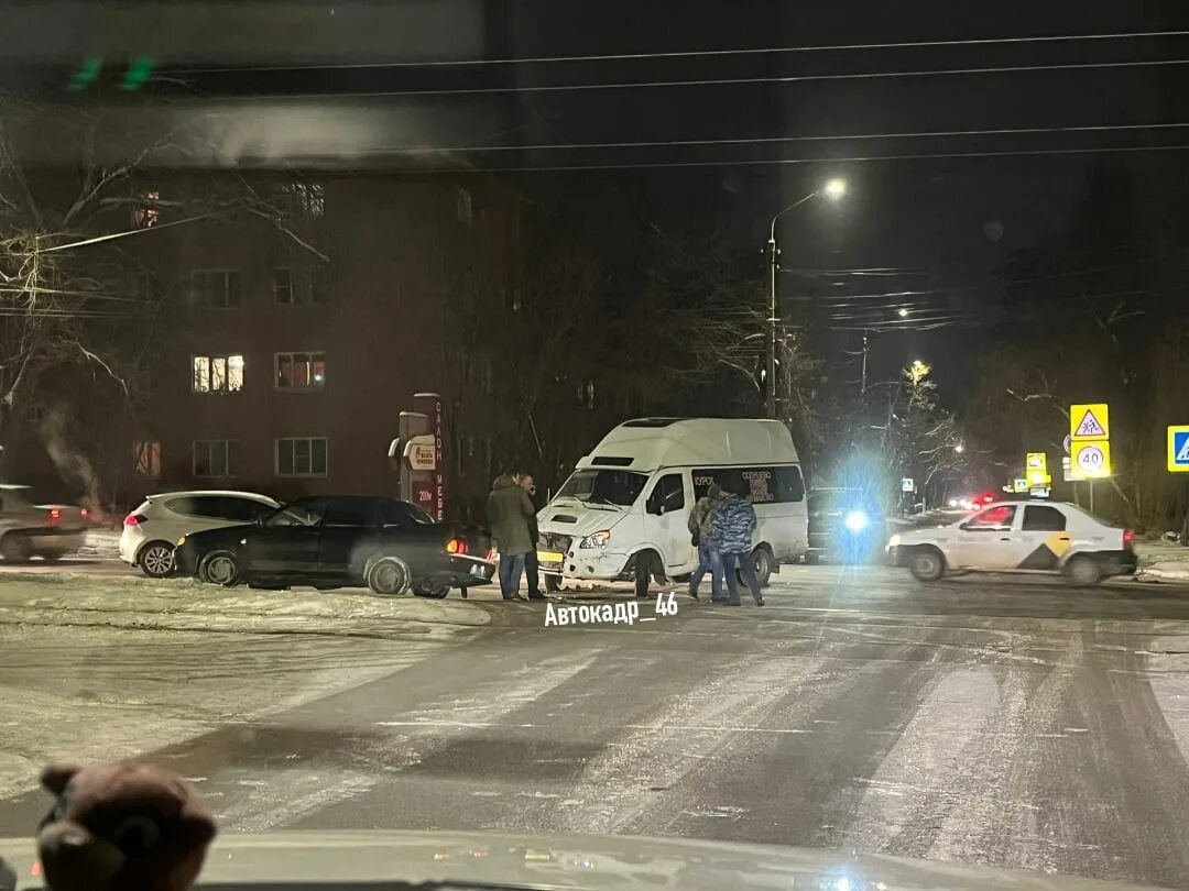 Курск новости на сегодня военные последние происшествия. АВТОКАДР 46 Курск ДТП сегодня вечером. АВТОКАДР 46 Курск ДТП. АВТОКАДР 46 Курская. АВТОКАДР 46 Курск ДТП вчера Сеймский.