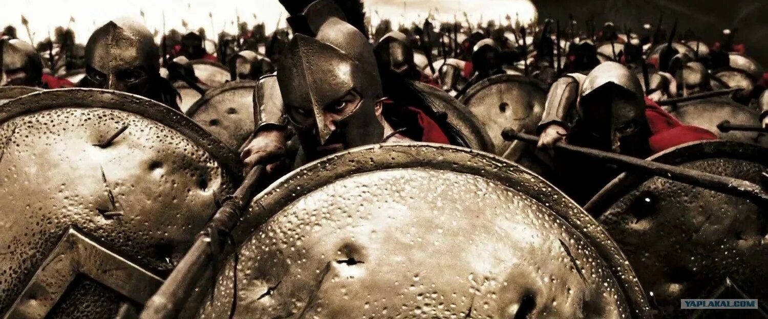 Чем спарта напоминала. 300 спартанцев 2006. рассел кроу 300 спартанцев.