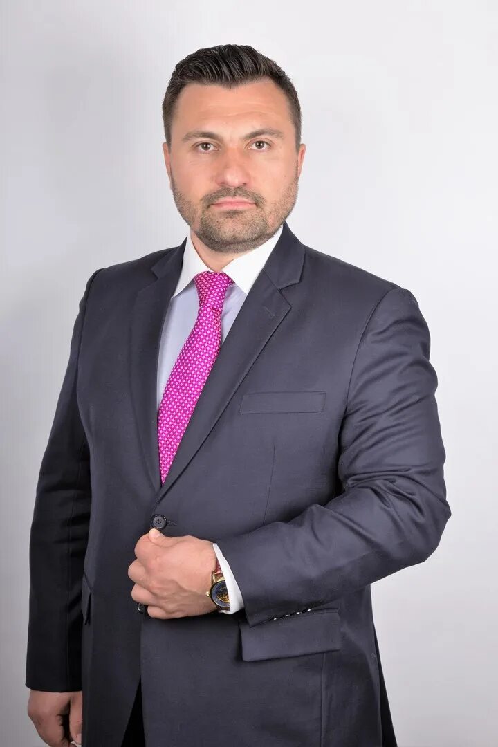 Сергей евгеньевич макаров адвокат. Глава коллегии адвокатов. Коллектив юристов. Крохина юлия. Руководитель коллегии адвокатов.