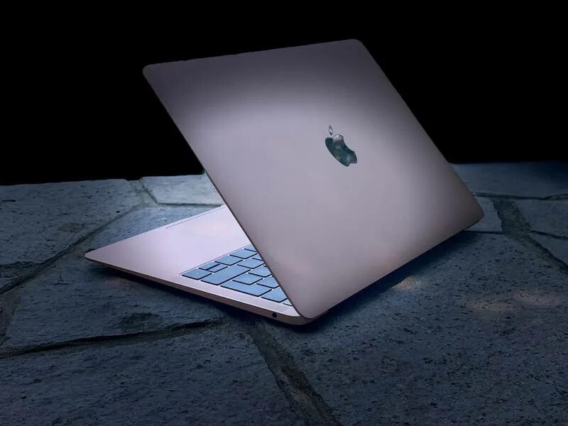 Макбук эйр м1 8 гб. Макбук аир 2025. мак аир 2018. macbook air retina 13 inch 2018. macbook air 17 2010.