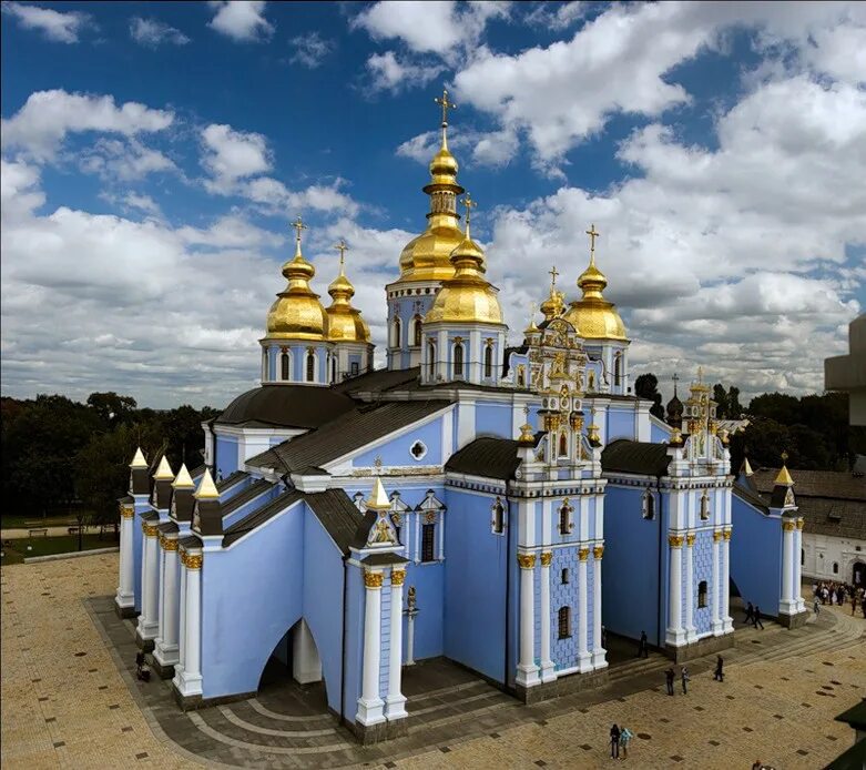 золотые ворота в киеве 1037 г. какие сооружения украшали. михайловский собор (черкассы). золотые ворота ярослава мудрого 1037. золотые ворота в киеве 11 век ярослав мудрый.