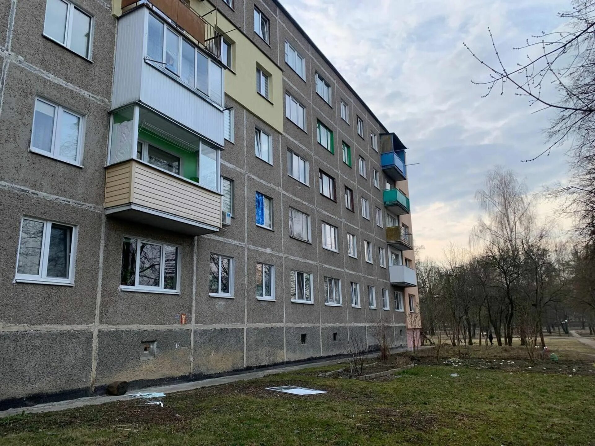 Курчатова 5 фото. Курчатова 5 фото. 2. Улица из окна. Улица курчатова 5в в челябинске.