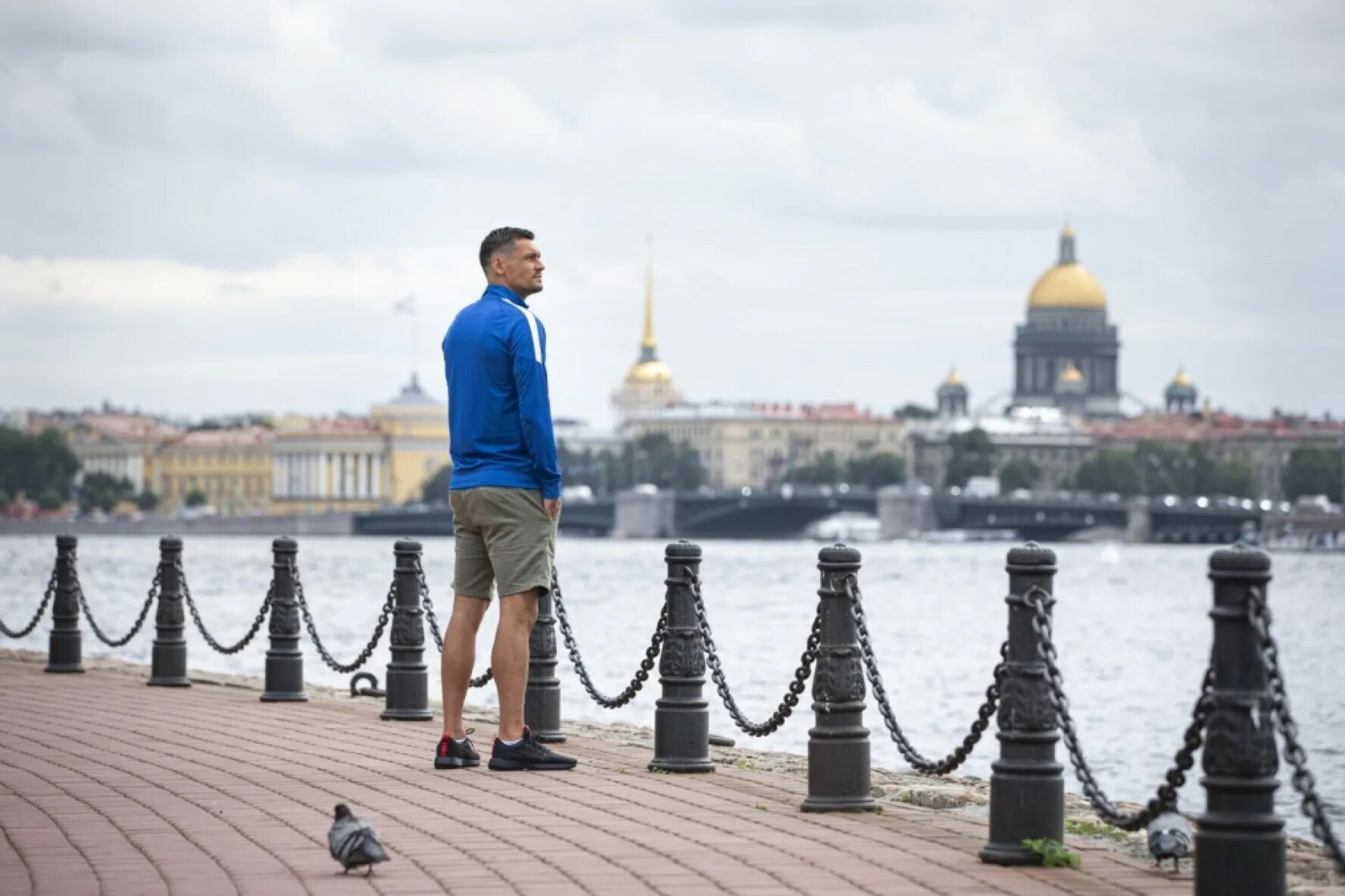 В питере душа в питере семья песня. Фотограф СПБ прогулка. Я гуляю по Питеру. Прогулки с фотографом Питер. СПБ гулять.