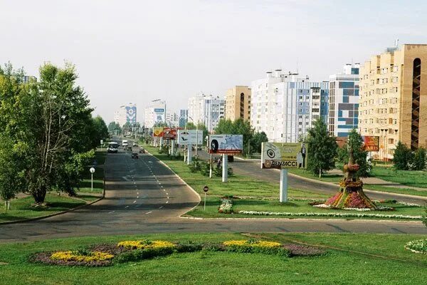 Город нижнекамск улица. Чабьинская, д. Город нижнекамск улица. Мурадьяна 16а нижнекамск. Нижнекамск улицы.