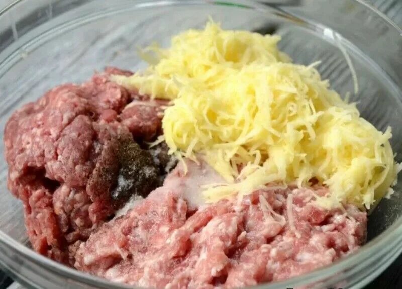Фарш для котлет. Сочный вкусный фарш. в фарш добавить картофель. котлеты из фарша говядины.