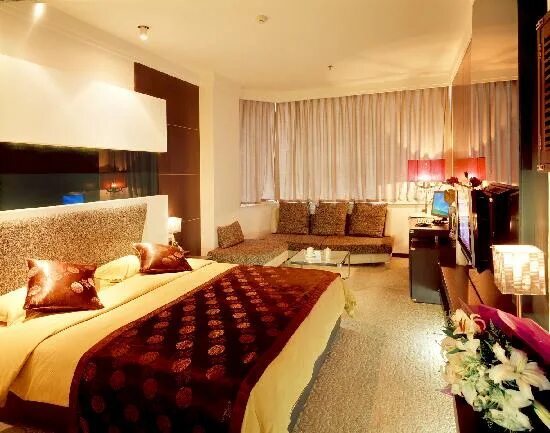 Central plaza 4 далянь. Damai center dalian. Central plaza 4 далянь. Далянь санаторий золотой камень. Central plaza hotel 4 далянь.