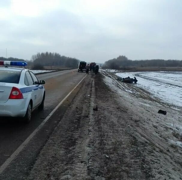 Дтп воронеж тамбов. Авария на трассе тамбов воронеж. Дтп на трассе воронеж тамбов. Авария на трассе тамбов воронеж. Воронеж тамбов авария сентябрь 2022 фура.