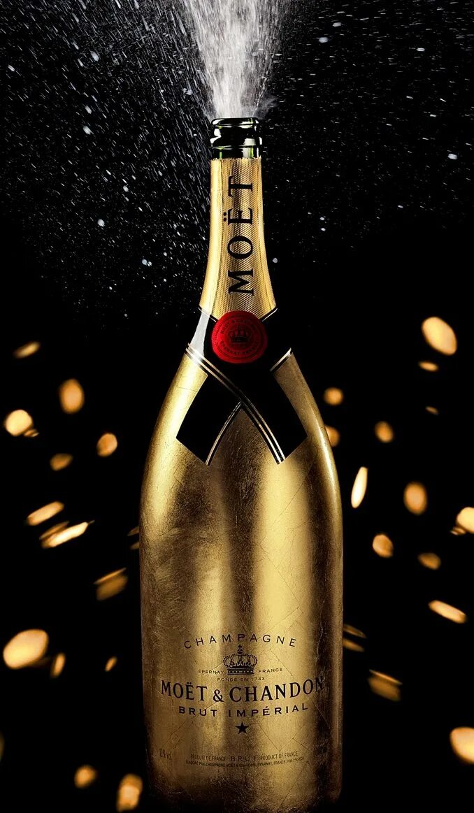 Этикет шампанского. Шампанское новый год. Шампанское брызги. Moët Chandon новый год. Шампанское моет Новогодняя.