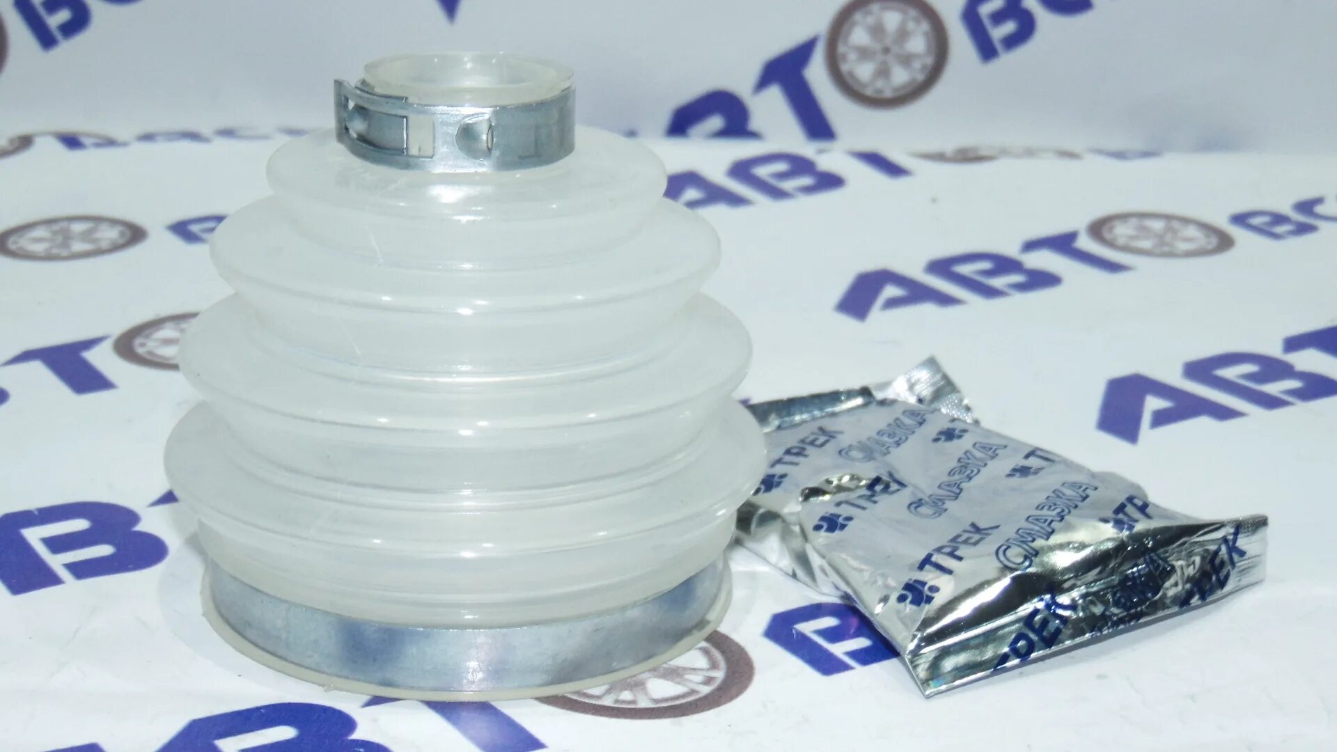 Пыльники трек ваз. Пыльник шруса 1118 трек. пыльник шруса ваз 2108 силикон. пыльник шруса наружный трек 2108. пыльник наружного шруса 2108 силикон.