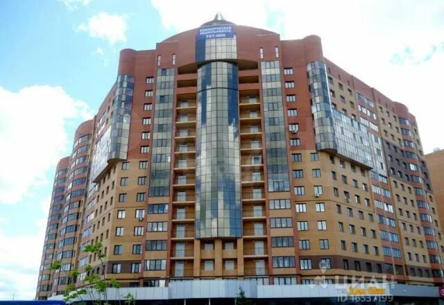 Вид на ул. Пирогова 4 - июнь 2006 года