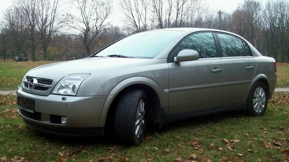 Опель вектра 2004 купить. Opel Vectra 2004 2.2. Опель Вектра с 2.2 2004. Опель Вектра 2004. Опель Вектра 2002 года 2.2.