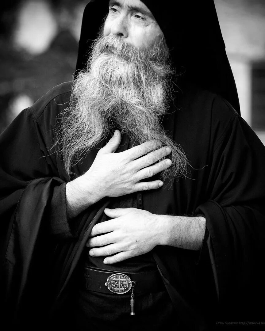Старцы православные. Афон монахи. Афонский монах Михалис. Монах Иов. Афонские старцы Сергий Федор Моисей.