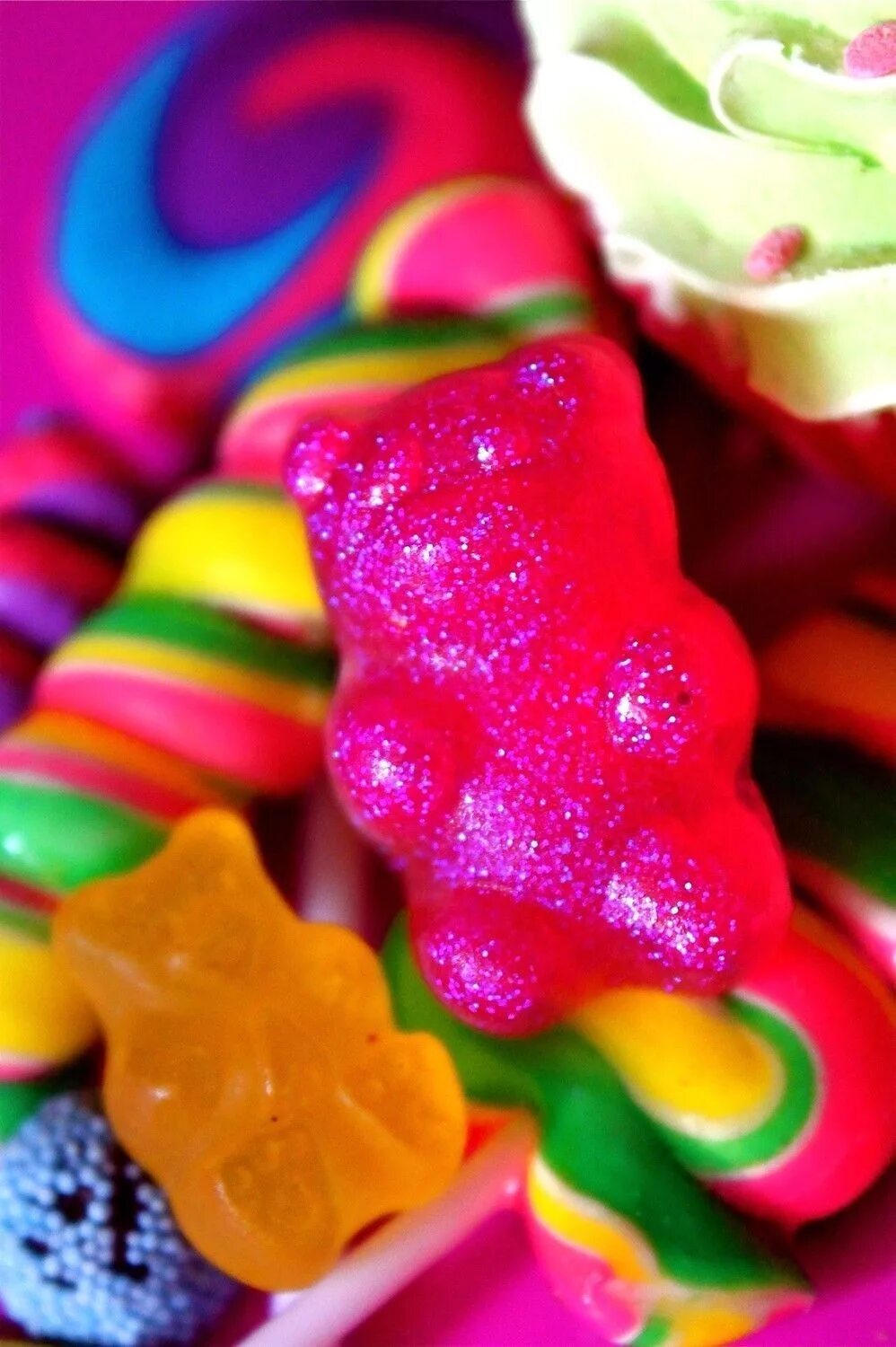 Мармелад Gummi Bears. Мармелад кислые червячки. Мармелад Радуга Haribo. Мармелад Харибо Радуга кислые.