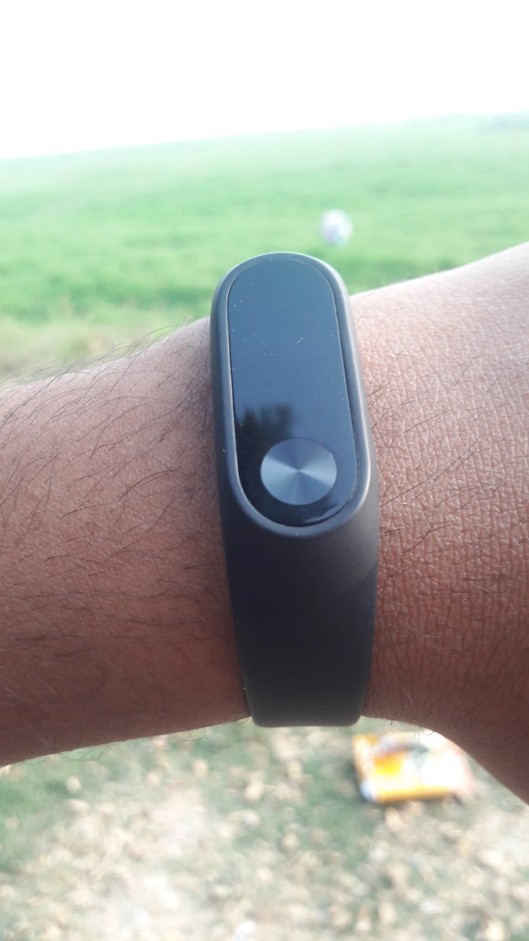 Выход ми бэнд 9. Mi band 2. xiaomi mi band 2. ми бэнд 9. часы ксиаоми ми бэнд 2.