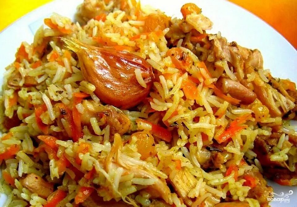Рассыпчатый плов. Рецепт плова из грудки. Рис с курицей. Плов из филе курицы. Плов куриный.