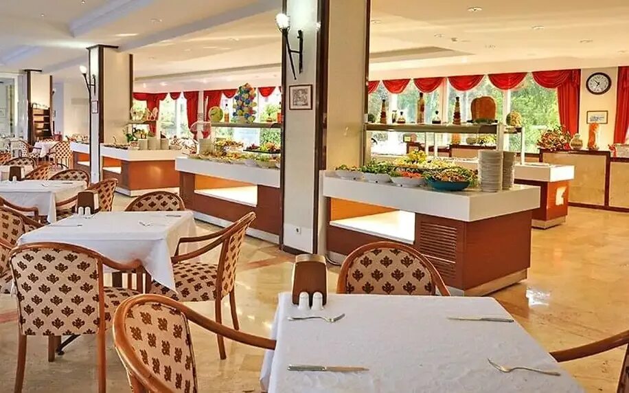 Пин хаус отель. Пин хаус отель. Pine house hotel турция, анталья, кемер, turizm blv. Pine hotel турция кемер. Пине хаус 4 кемер.