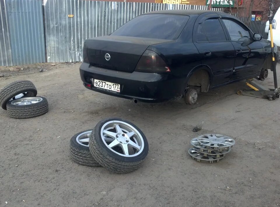 Ниссан альмера классик на драйв 2. Задние проставки nissan almera classic. Альмера классик на проставках. Клиренс ниссан альмера классик. Альмера классик на проставках.