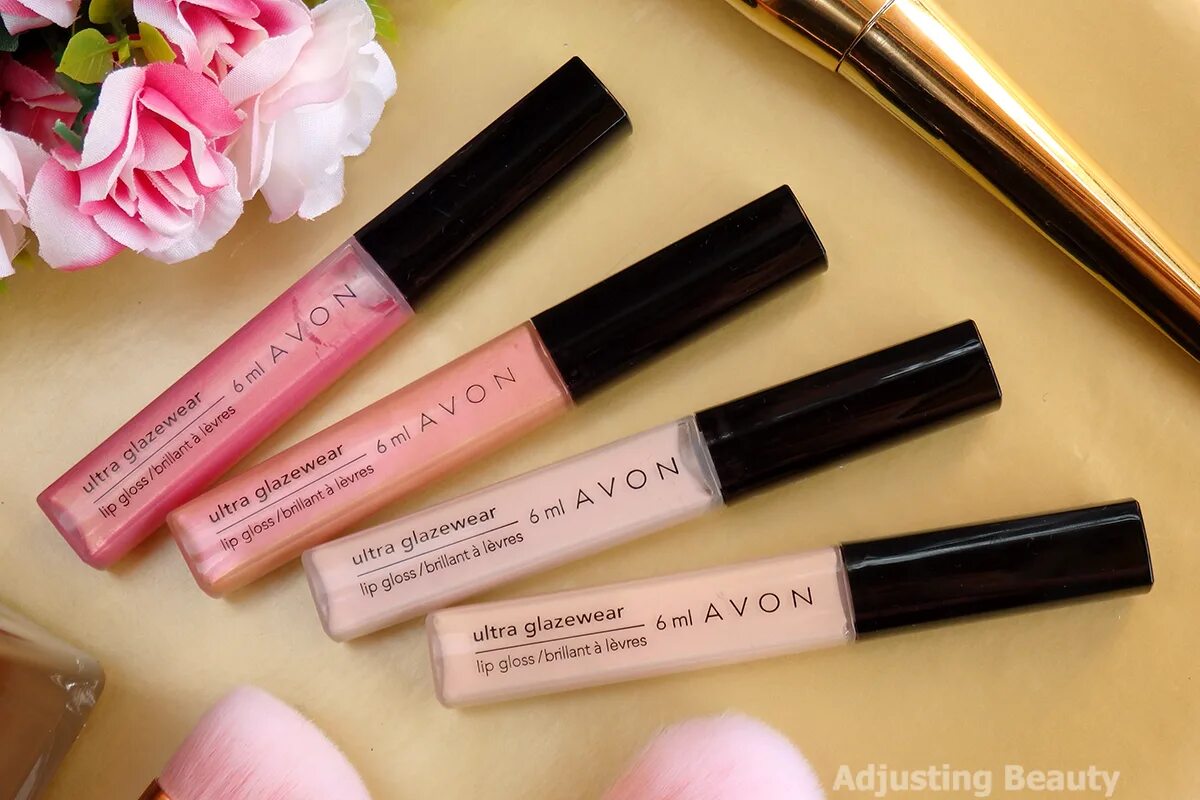 Блеск для губ ultra. Avon Lip Gloss. Эйвон блеск для губ Пинк. Блеск для губ эйвон лип Глосс. Блеск для губ ультра эйвон.