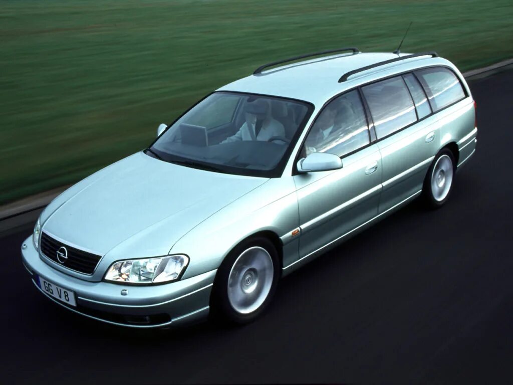 Омега б рестайлинг купить. Opel Omega 1999 универсал. Opel Omega Caravan универсал. Опель Омега 2000 универсал. Опель Омега универсал 2002.