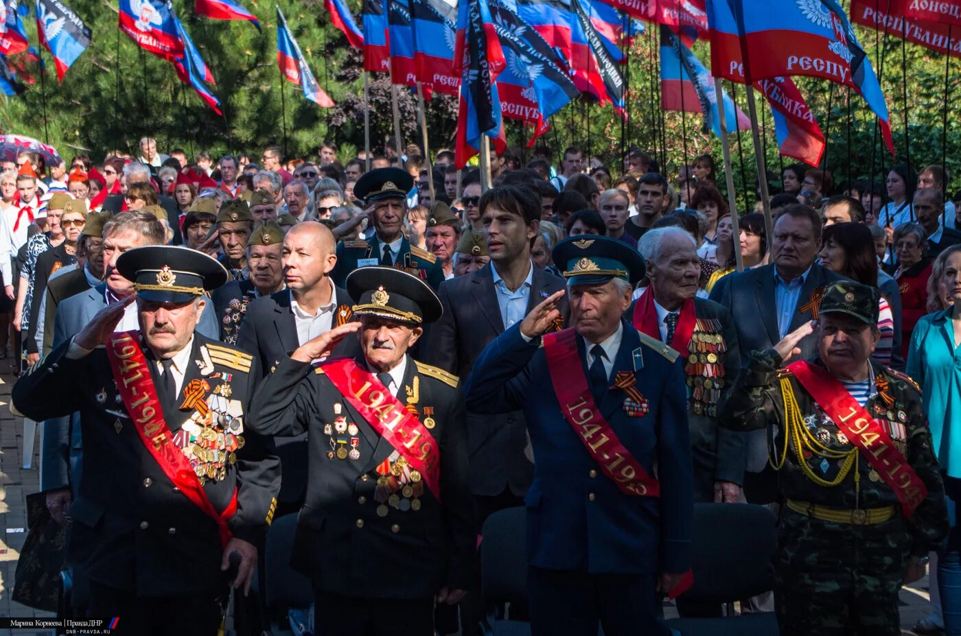 Ко мне обратились ветераны. Ветераны донбасса. Ветераны донбасса. Ветеран донецк. Ветераны магнитогорск.