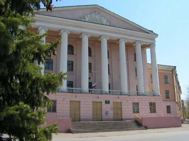 Волжский улица машиностроителей 15 политехнический. Волжский политехнический техникум волгоградская область. Впт 2 корпус. Впт волжский политехнический техникум. Волжский набережная 1 политехнический техникум.