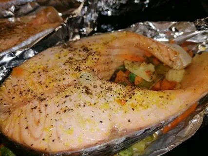 Горбуша на сковороде сочная с овощами