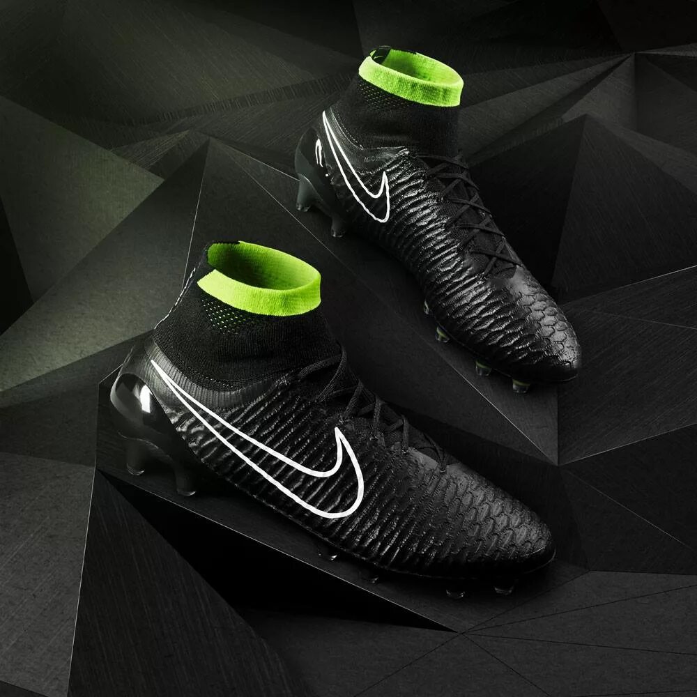 Бутсы найк с носком. Nike Magista 2014. Nike Magista 2012 Black. Nike Magista obra 2014 черные. Nike Magista obra 2014 черные с красным найк.