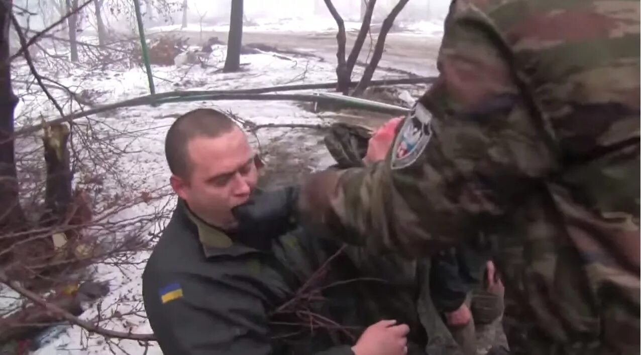 Гиви поймали. Гиви поймали. Гиви поймали. Полевой командир гиви. Гиви поймали.