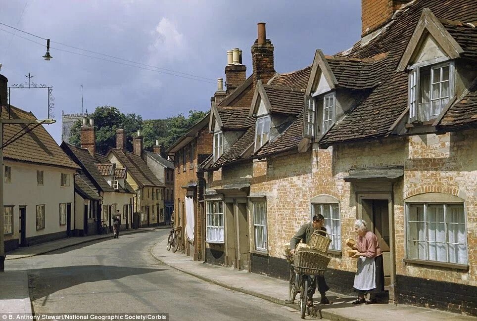 Life in uk. Англия 1950-е. Улица Англии 1950е. Сельская Англия Йоркшир 19 век. Англия 40-е.