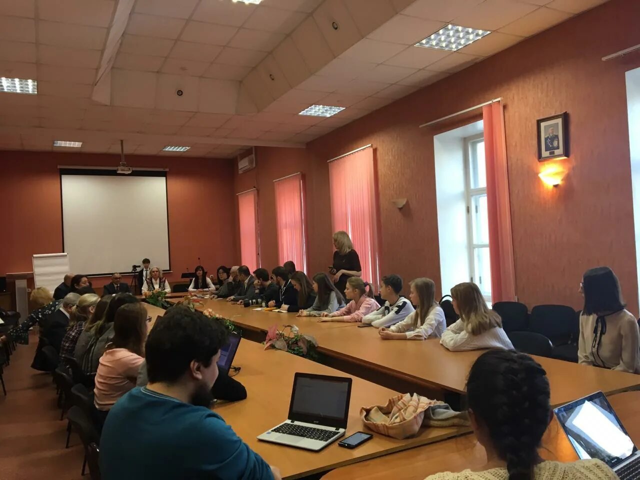 Мпгу институт журналистики коммуникаций. Мпгу институт журналистики коммуникаций и медиаобразования. Мпгу журналистика. Верхняя радищевская улица, 16/18, москва. Верхняя радищевская 16 москва.