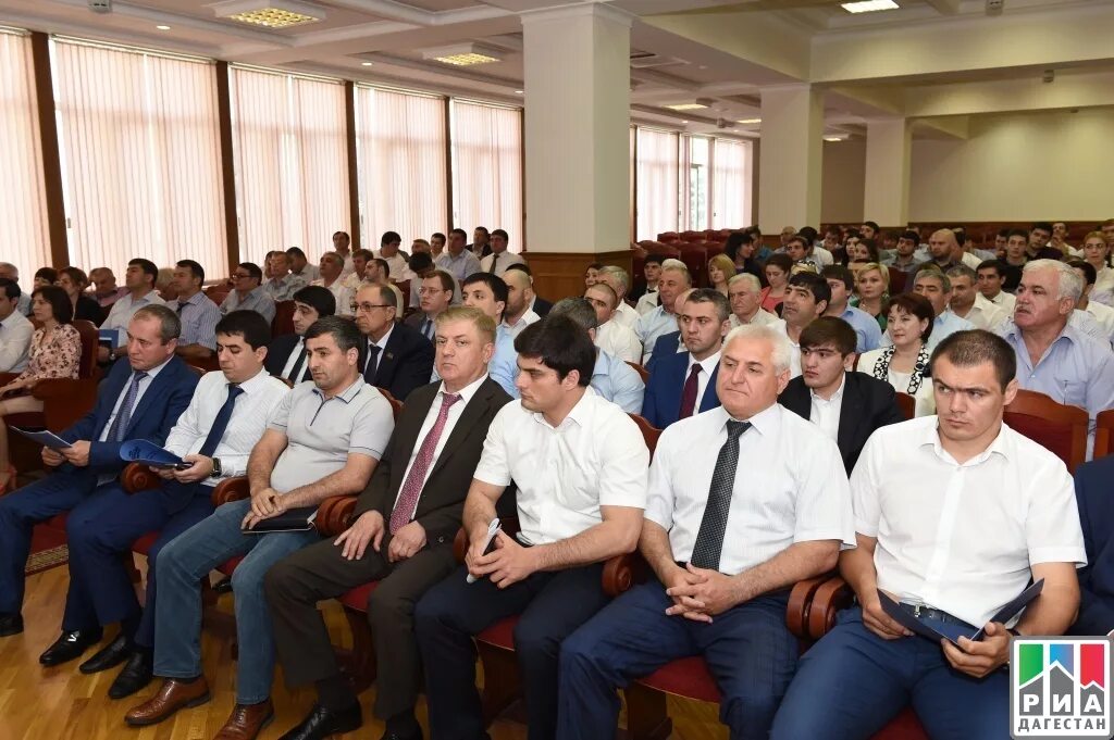 Сайт прокуратуры рд. Прокурор г.Каспийск РД. Прокуратура РД. Здание прокуратуры РД. Махач Шихсаидов.