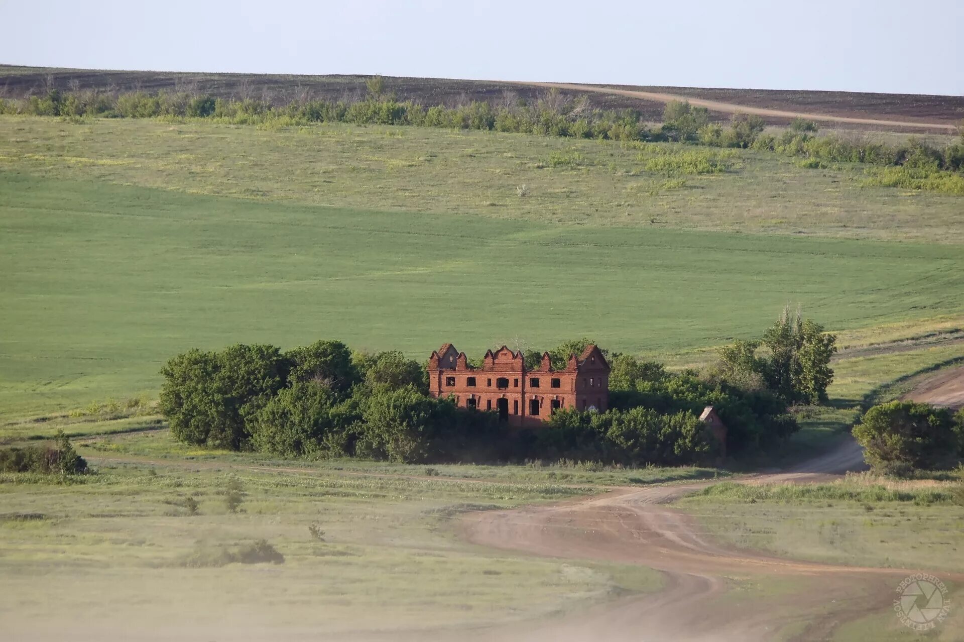 Волгоградская область улица молодежная. Паровая мельница село Орехово Волгоградская. Село Орехово Волгоградская область Даниловский район. Паровая мельница село Орехово. Орехово Волгоградской области паровая мельница.