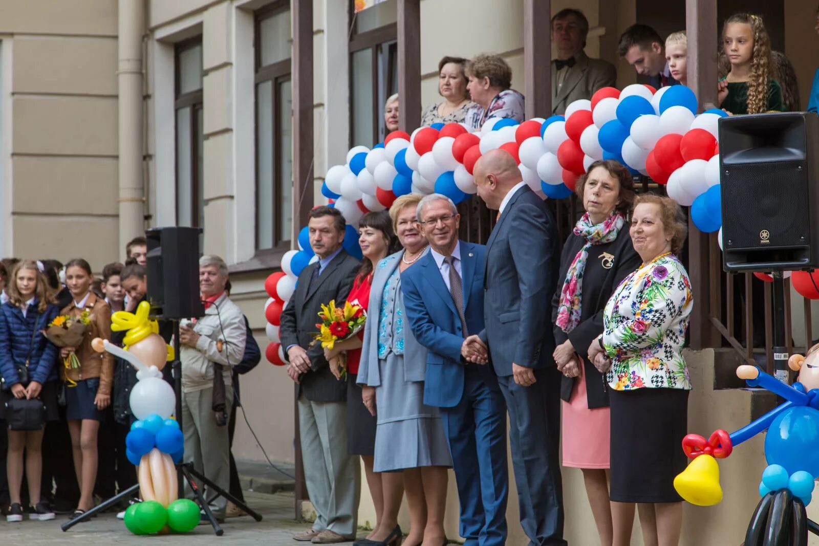 Школа 207 Новосибирск. 207 Школа Санкт-Петербург. Учителя школы 207 СПБ. Директора школы 207 Санкт-Петербург. Сайт 207 школы