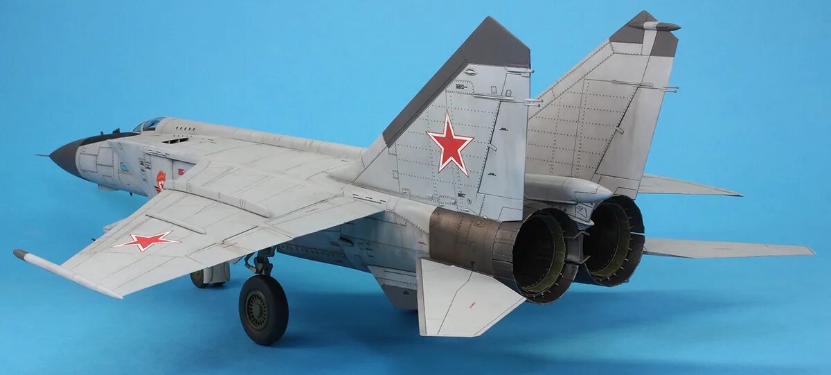 ICM mig-25rb 1/48. Миг 25пд модель. Mig-25 1/48. Mikoyan mig-25pd Soviet Interceptor Fighter.